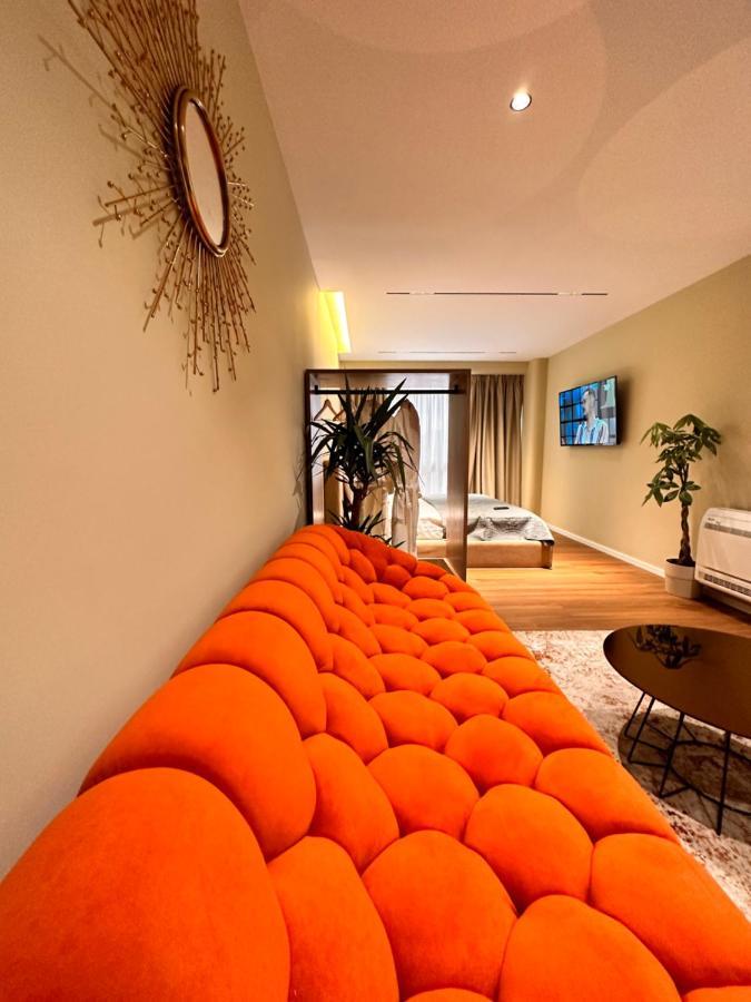 Aia Suites & Apartments Tirana Exteriör bild